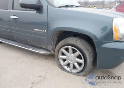 2007 GMC Yukon Xl 1500 Denali из США, поврежденный, VIN 1GKFK66857J190536